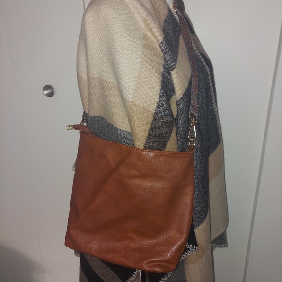 EUC-Boho Style crossbody bag - Picture 2 of 6